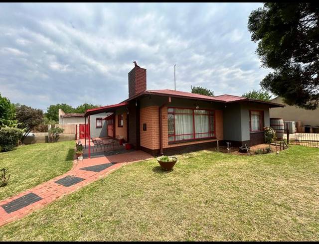 3 BEDROOM HOUSE FOR SALE IN DUNNOTTAR